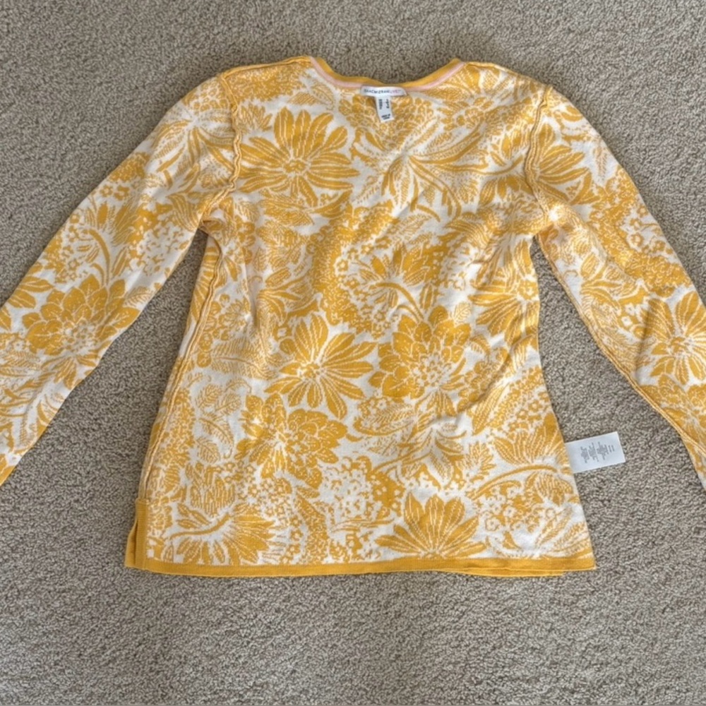 Floral Jacquard Split-Neck Yellow Top Size S (Brand: Isaac Misrahi Live!) - Picture 3 of 5